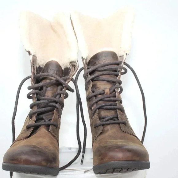 UGG - Picture 1 of 14